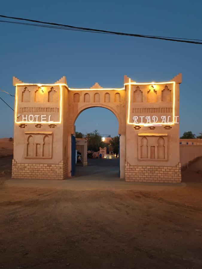 Hotel Riad Ali Мерзуга Екстер'єр фото